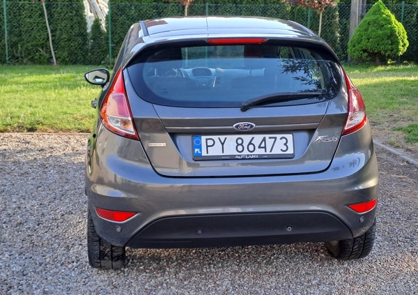 Ford Fiesta cena 27900 przebieg: 129488, rok produkcji 2015 z Poznań małe 211